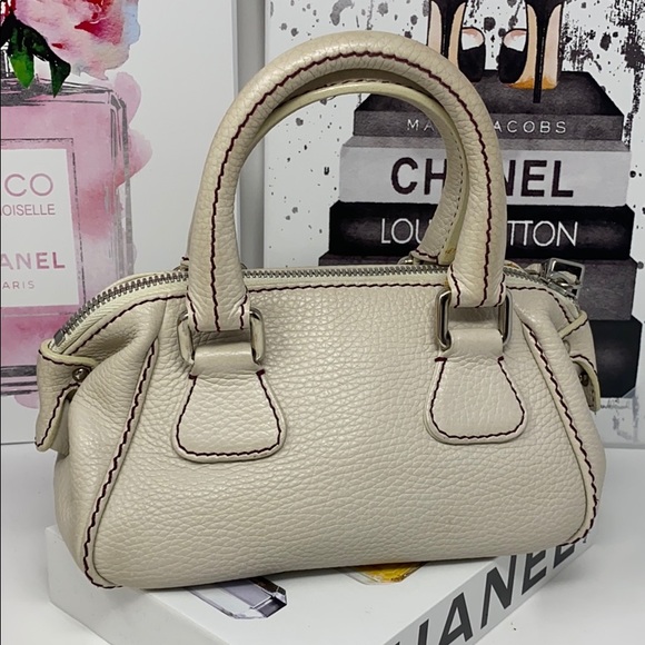 Chanel logo fringe hand bag (2003-2004) - Picture 6 of 16